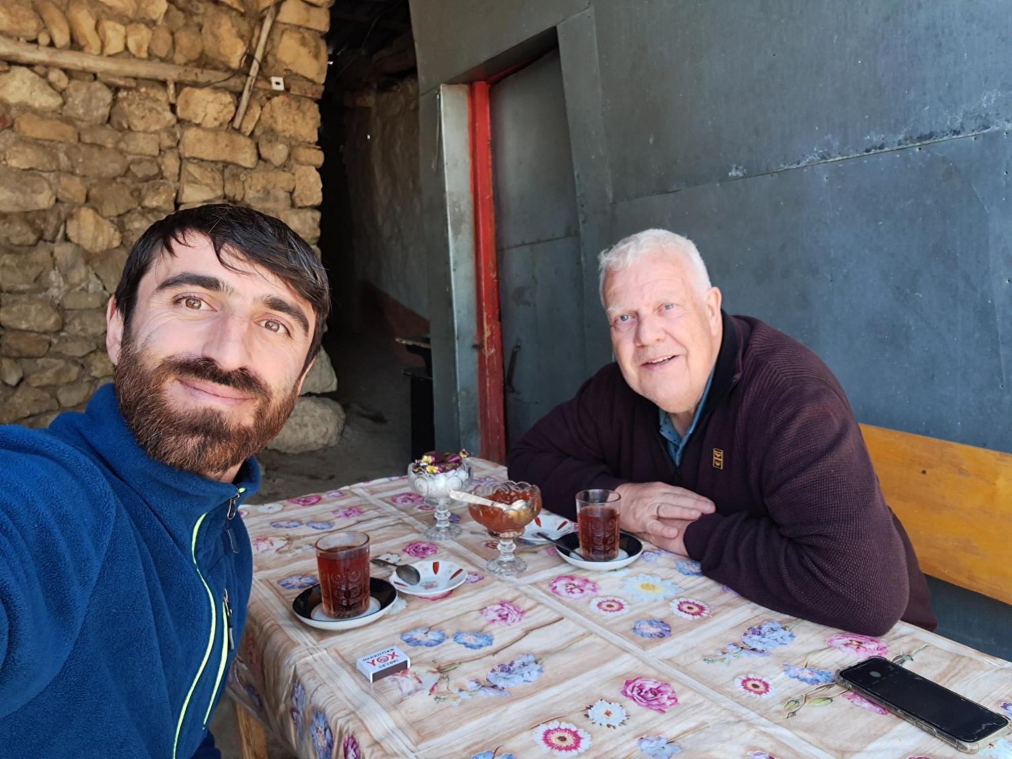 Xinaliq Khinalig Izzet'S Riverside Home Stay Exterior foto