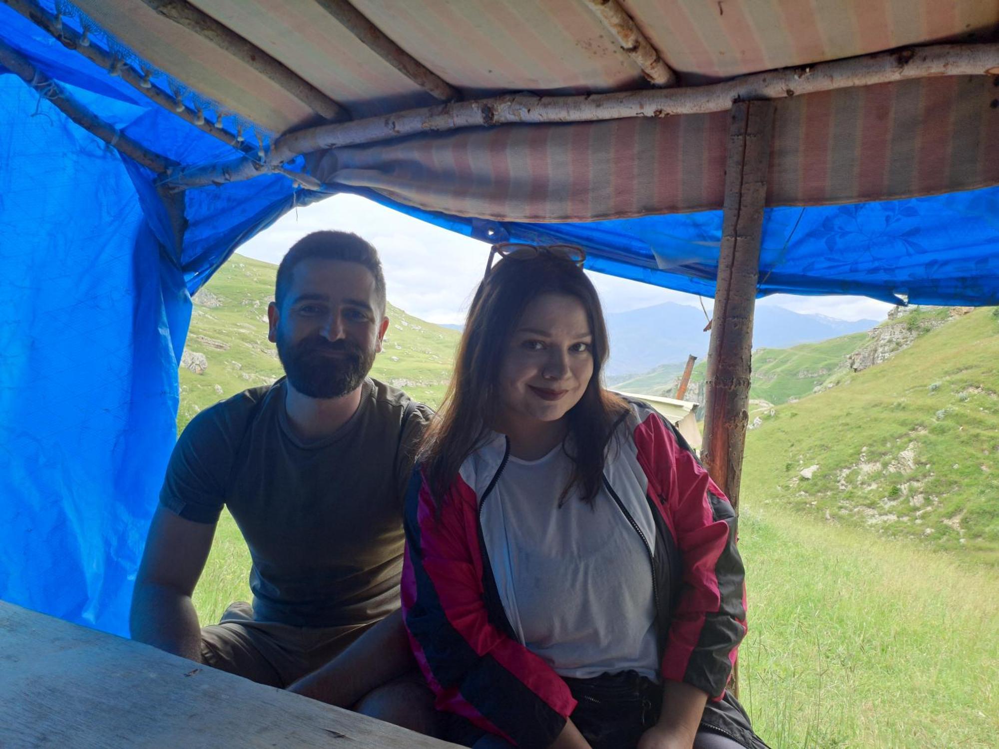 Xinaliq Khinalig Izzet'S Riverside Home Stay Exterior foto
